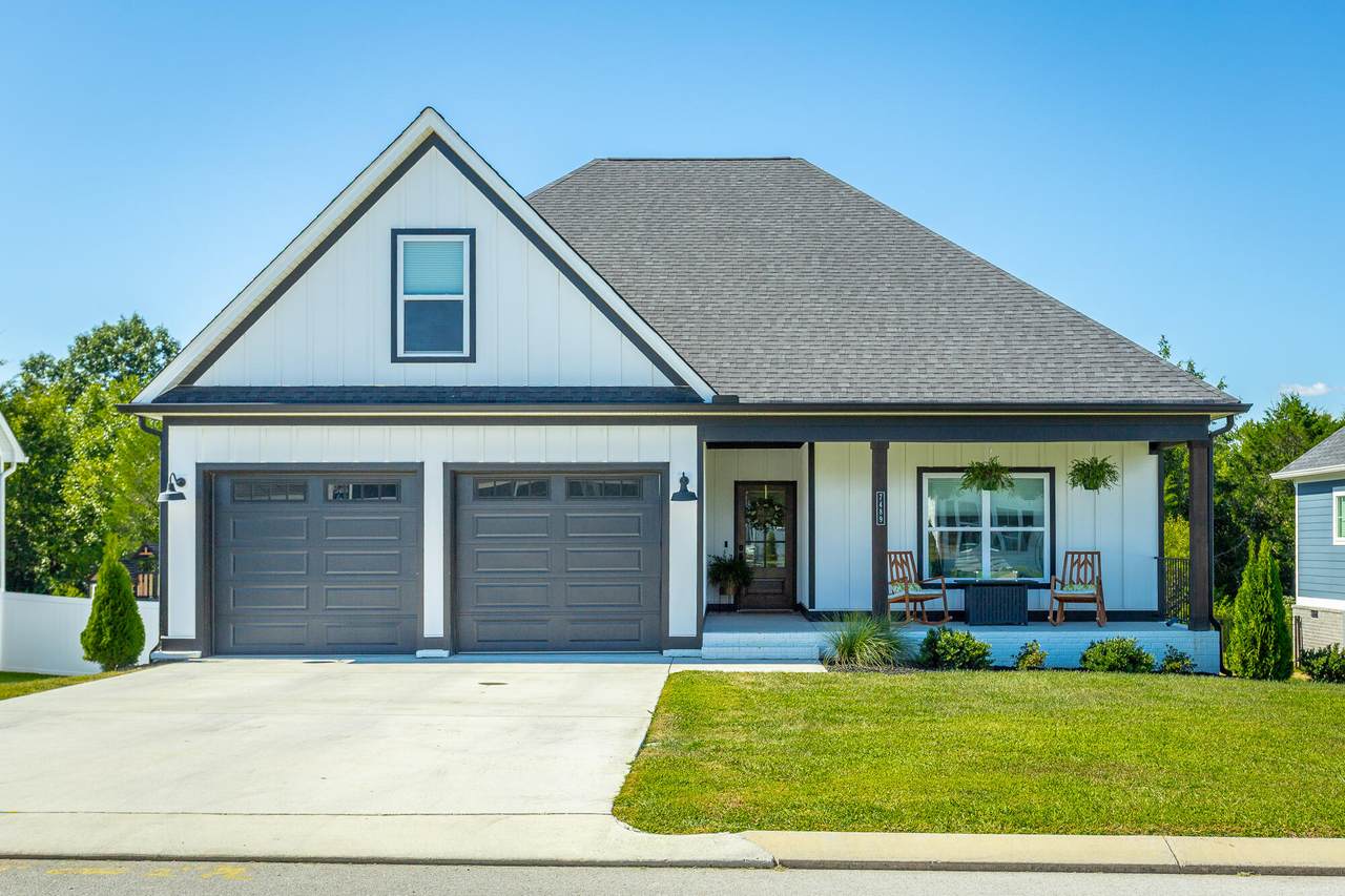 7489-10 Paxton Circle - Photo 1