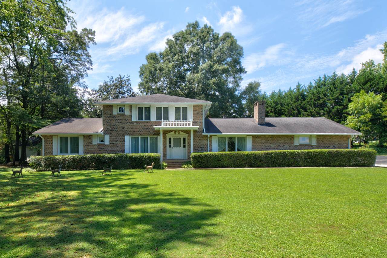 9113 Edgewater Road - Photo 1