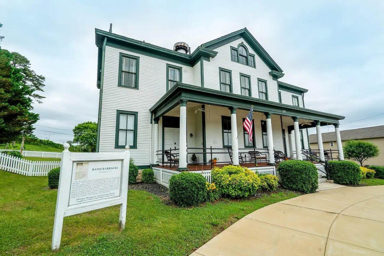 309 Barnhardt Circle - Photo 1