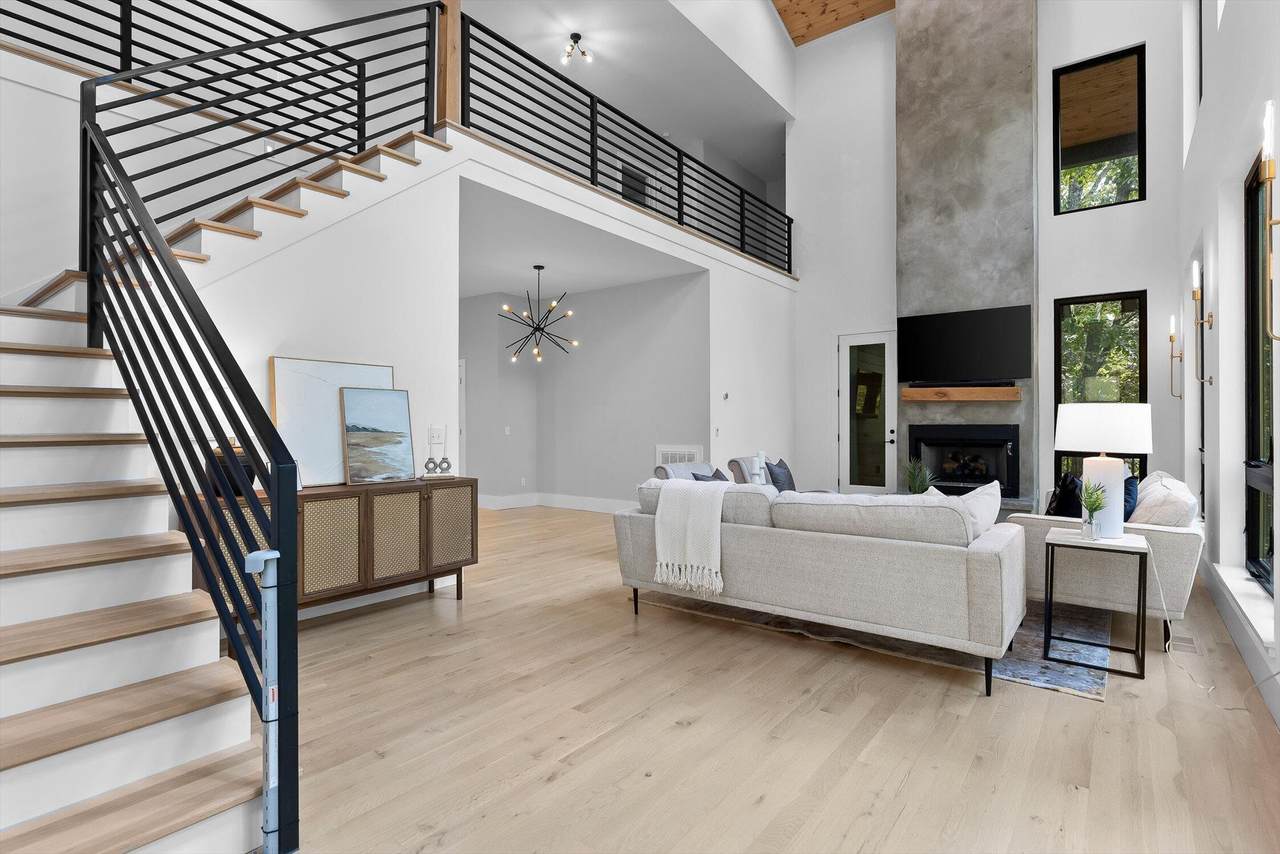 7530 Owl Hollow Trail - Photo 1