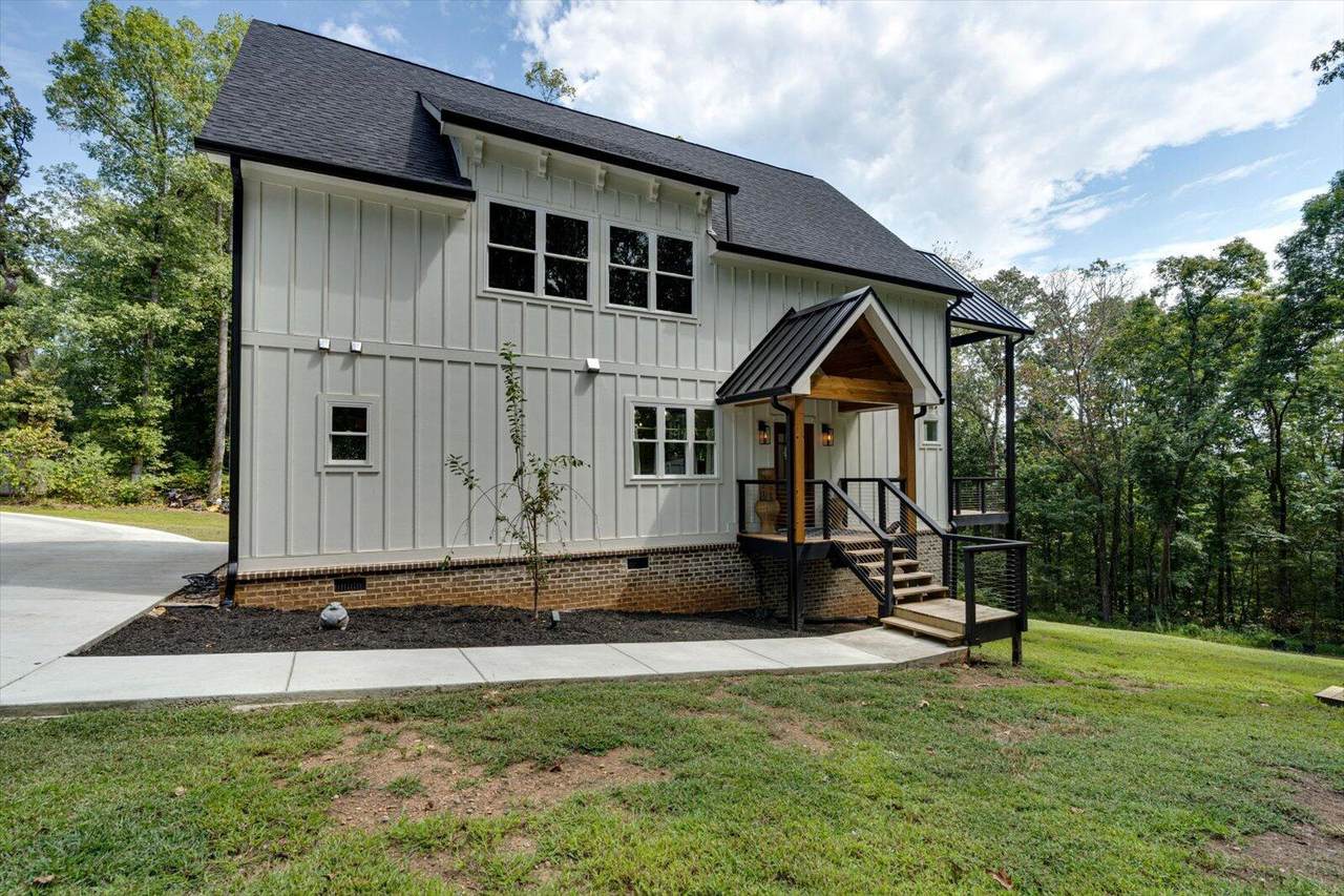 250 Riverview Drive - Photo 1