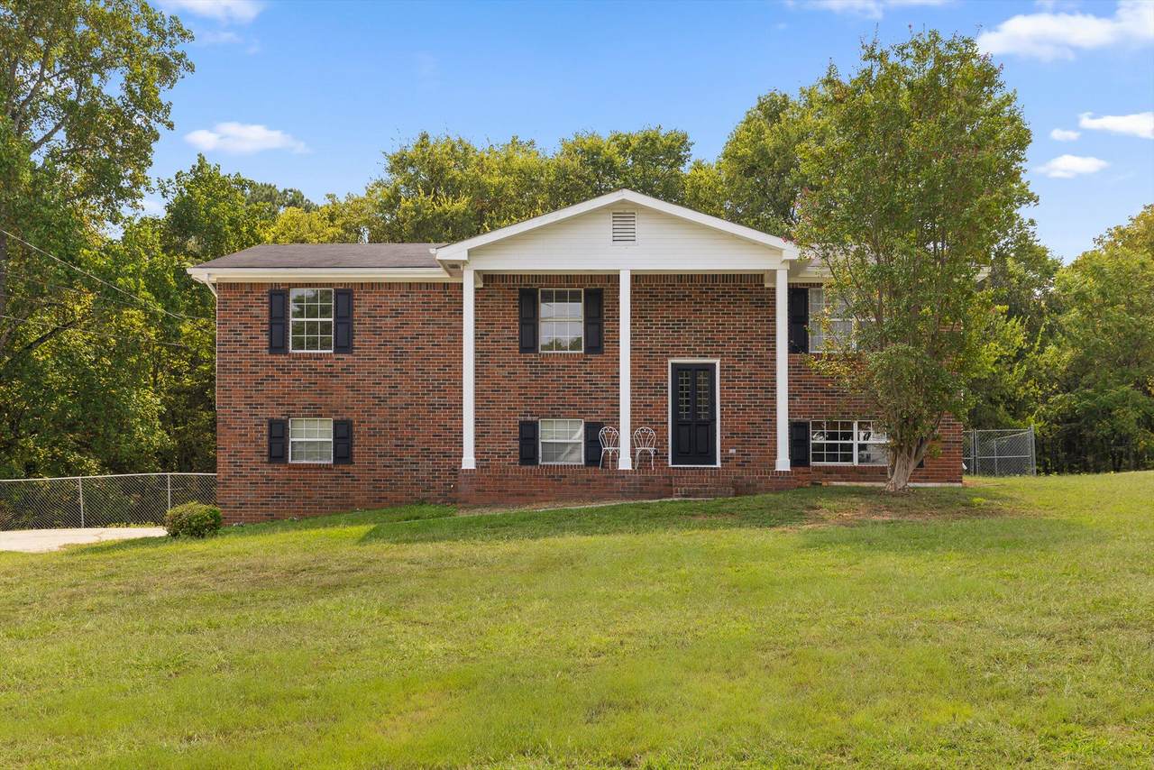 713 Lee Drive - Photo 1