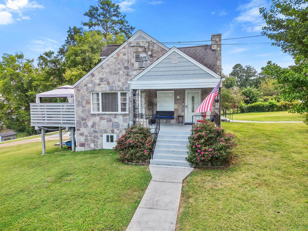 1058 Wynnwood Road - Photo 1