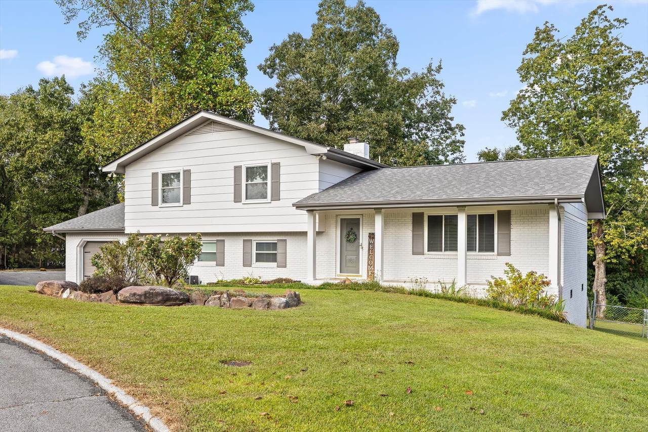 143 Rolling Ridge Drive - Photo 1