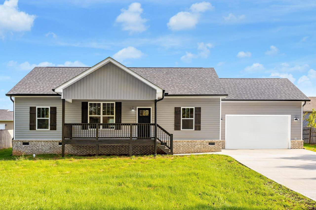 190 Lilac Avenue - Photo 1