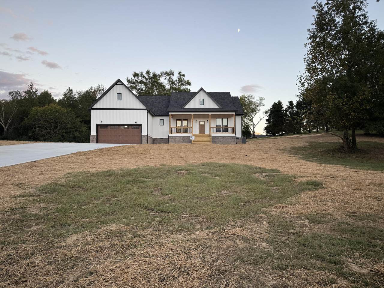 645 Arlis Avenue - Photo 1