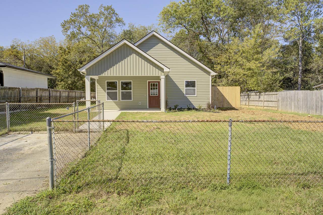 218 Robert E Lee Street - Photo 1