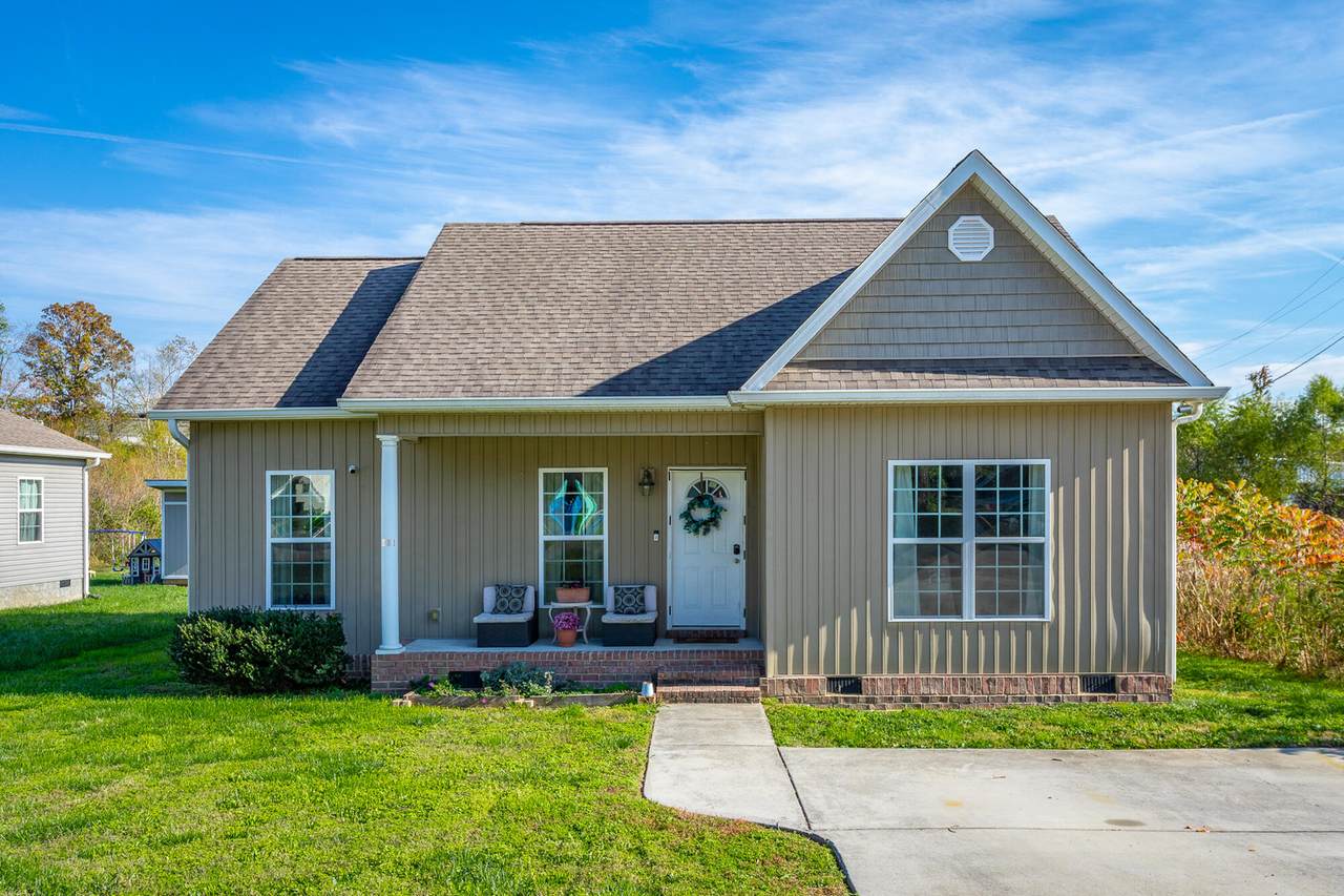 4026 Teakwood Drive - Photo 1