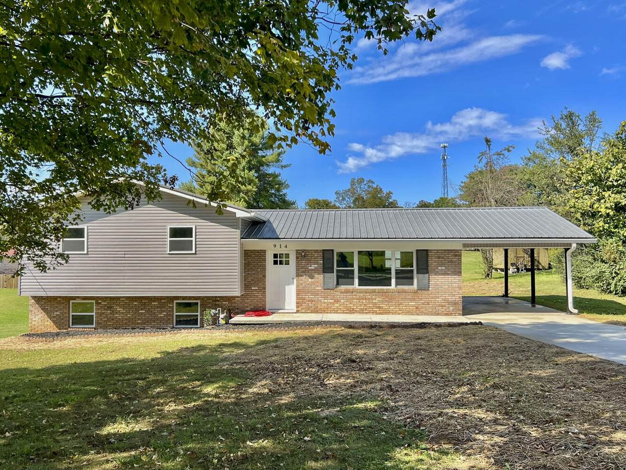 914 Flax Lane - Photo 1