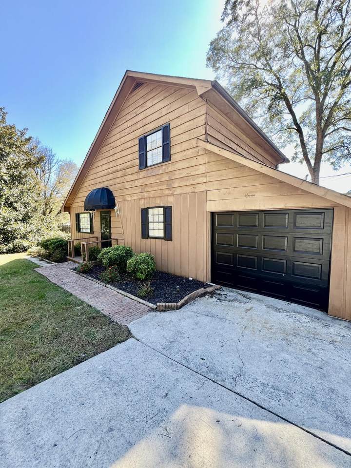 7 Broadway Street - Photo 1