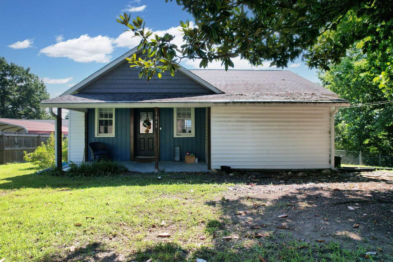 1845 Circle Drive - Photo 1