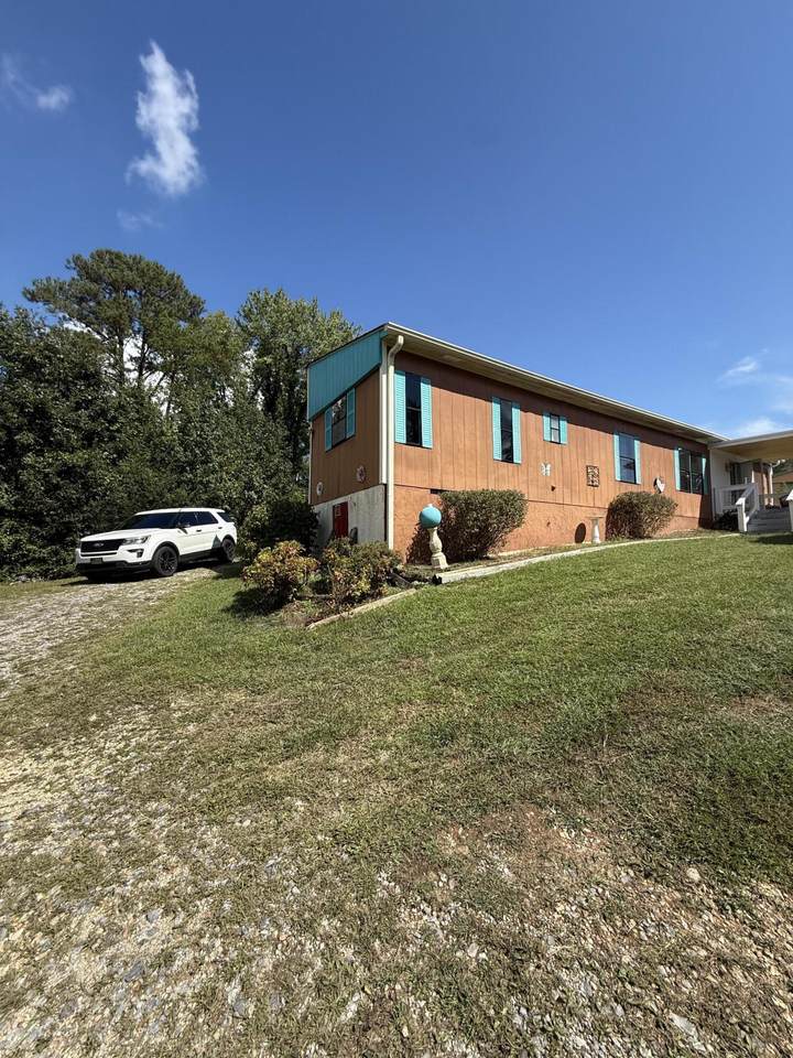 1219 Dockery Lane - Photo 1