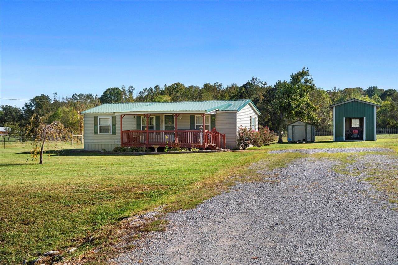 966 Emerson Road - Photo 1