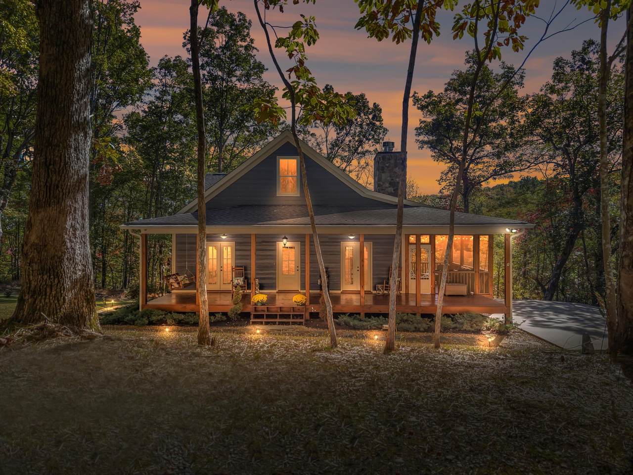 195 Deep Woods Drive - Photo 1