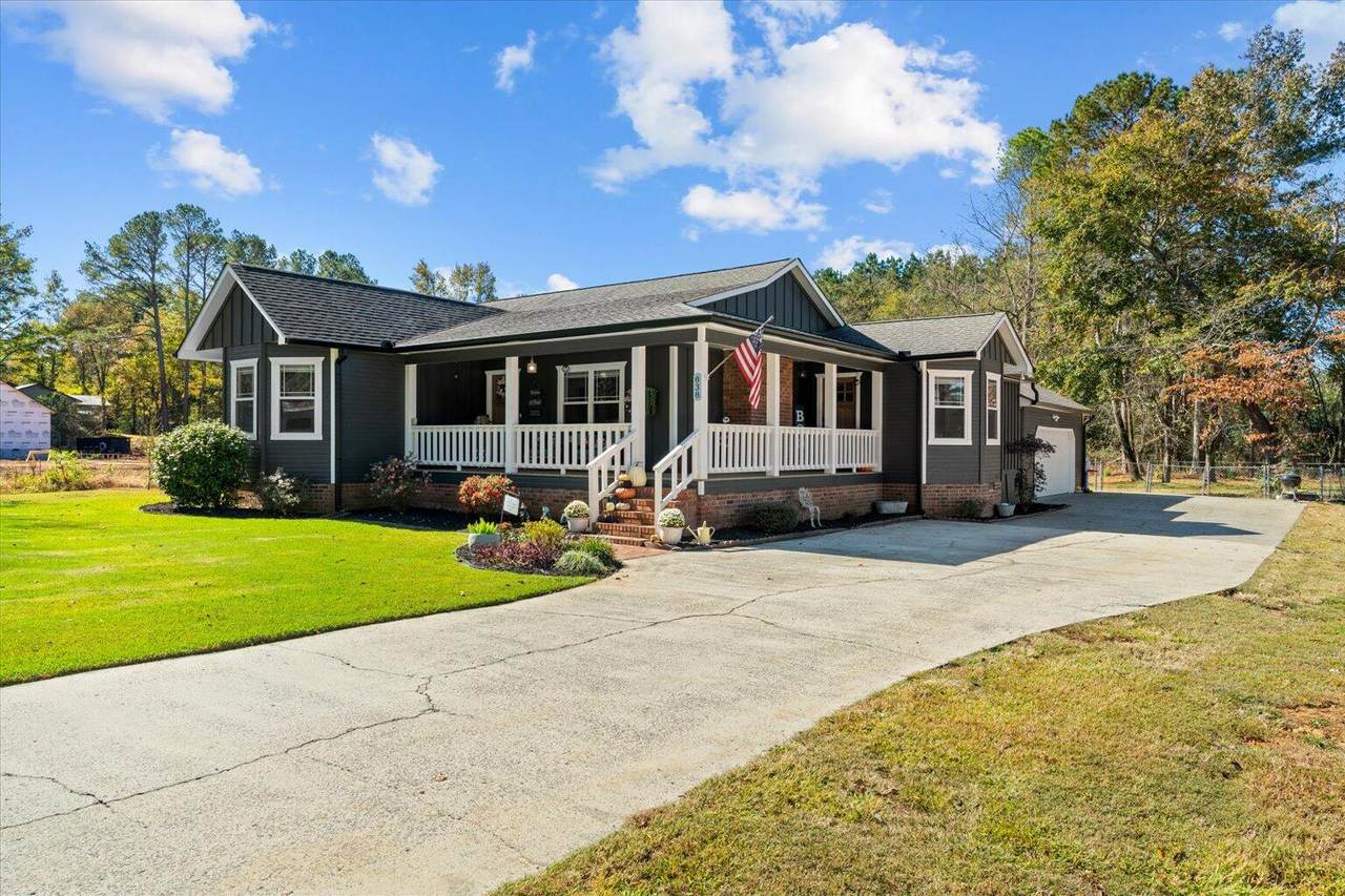 838 Wildwood Drive - Photo 1