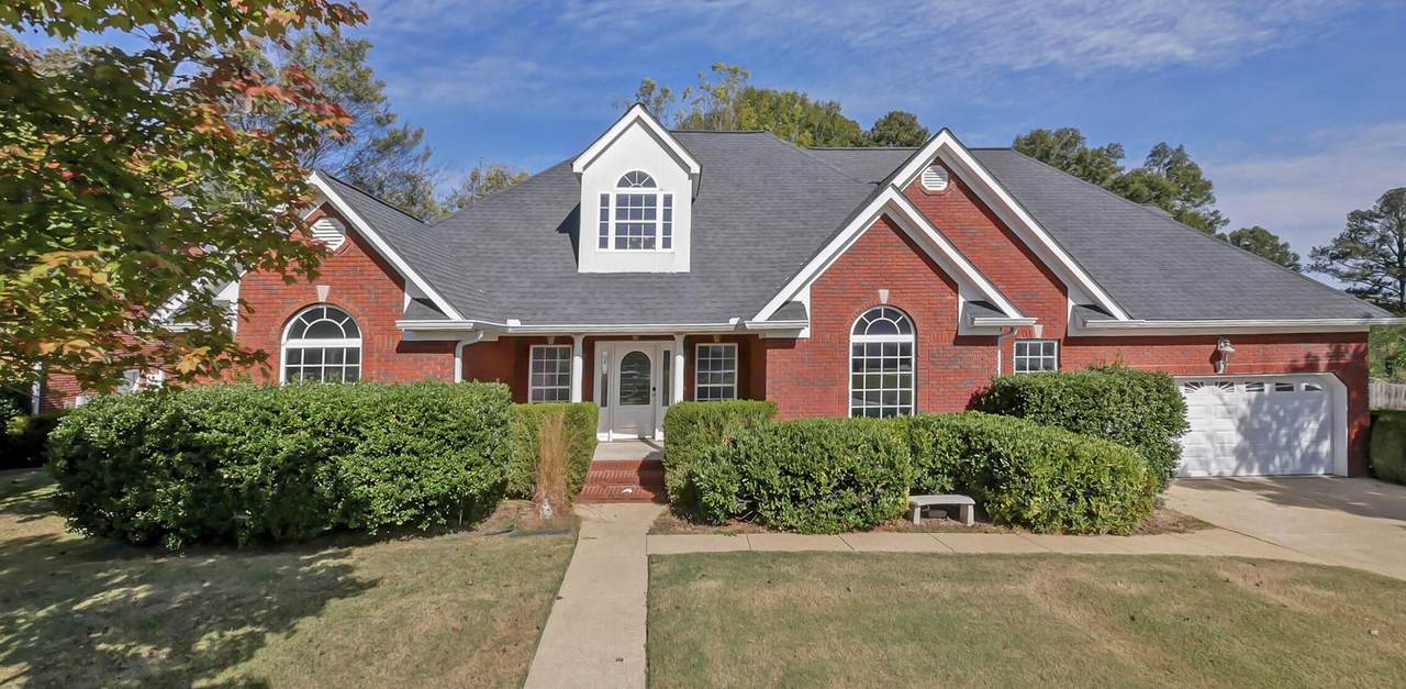 375 Champagne Circle - Photo 1