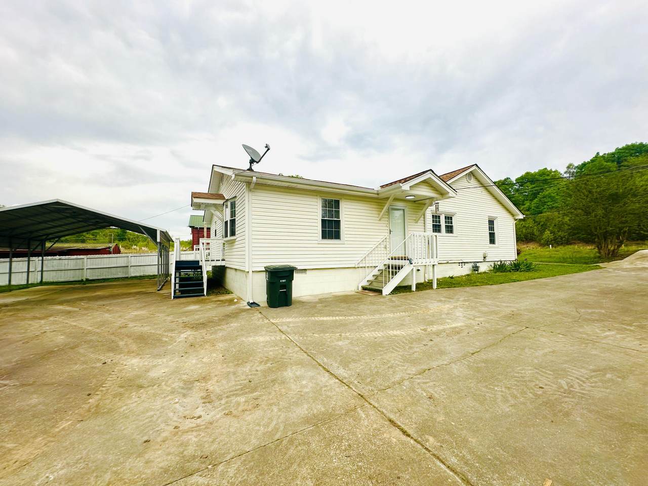 8827 Brainerd Road - Photo 1