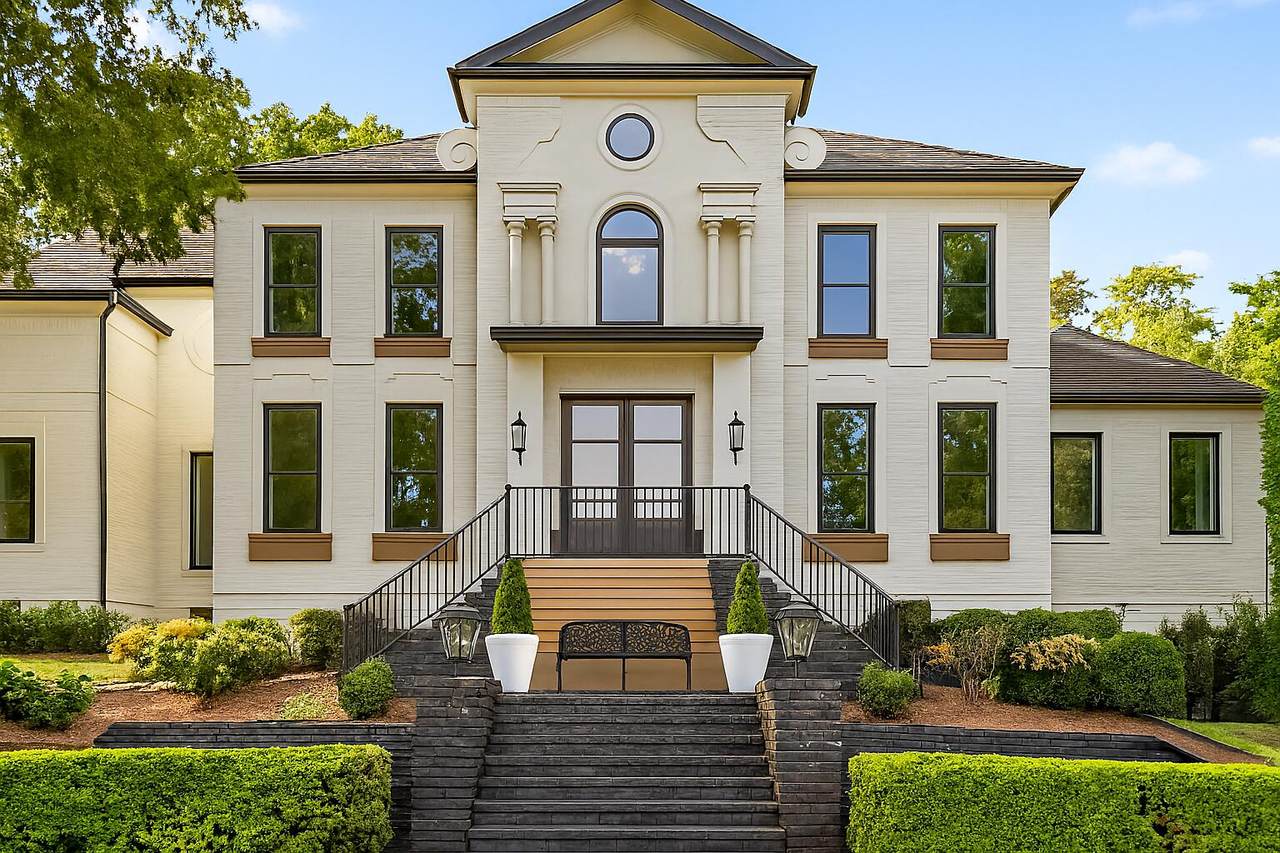 1103 Centennial Drive - Photo 1