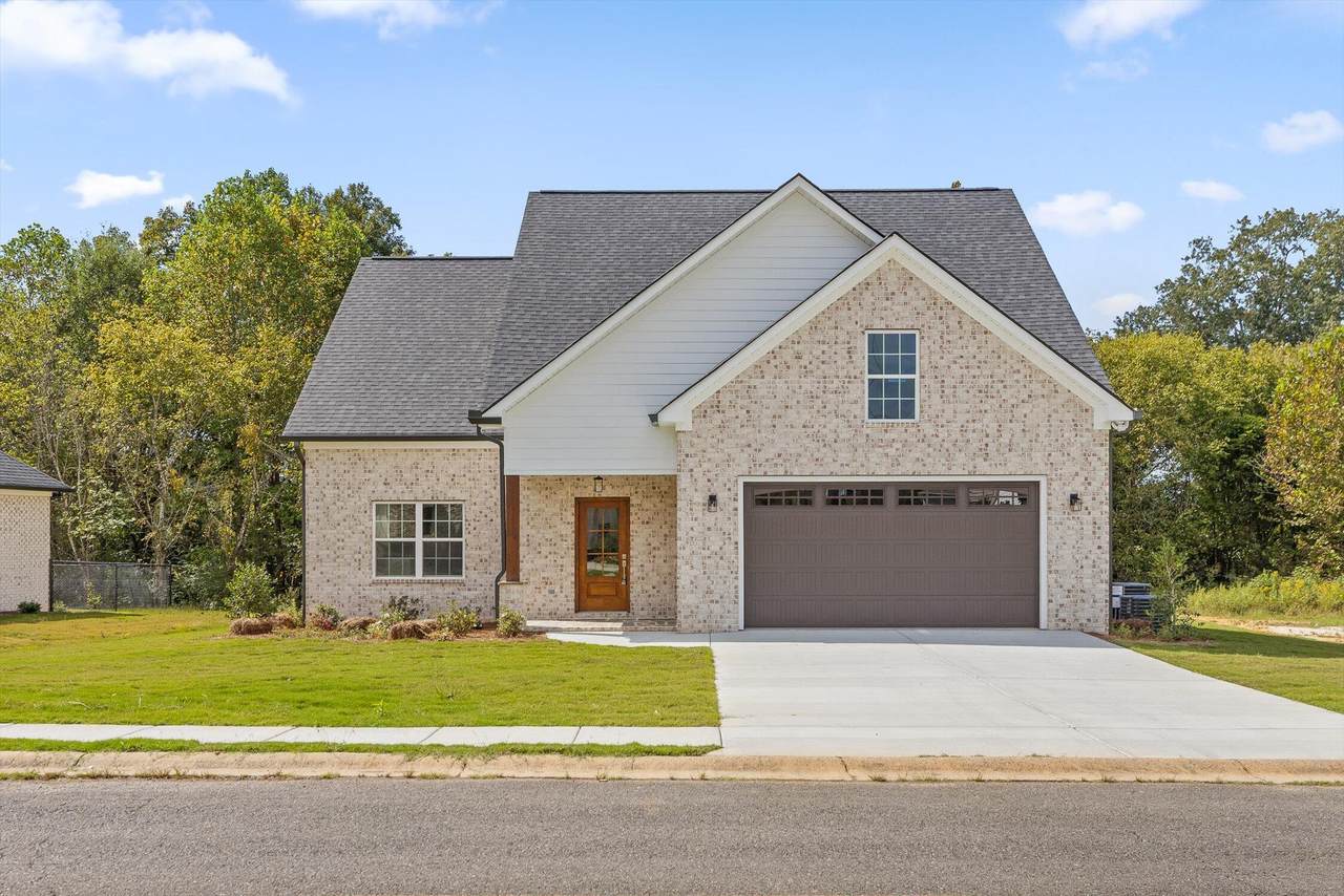 104 Madison West Street - Photo 1