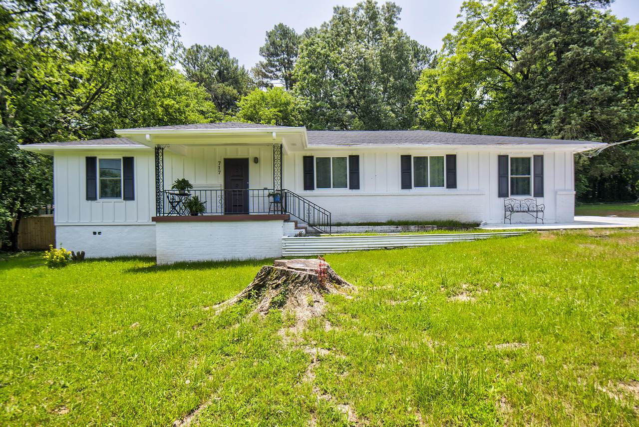 717 James Avenue - Photo 1