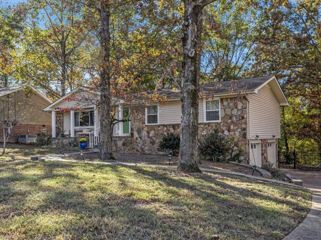 1826 Rock Bluff Road - Photo 1