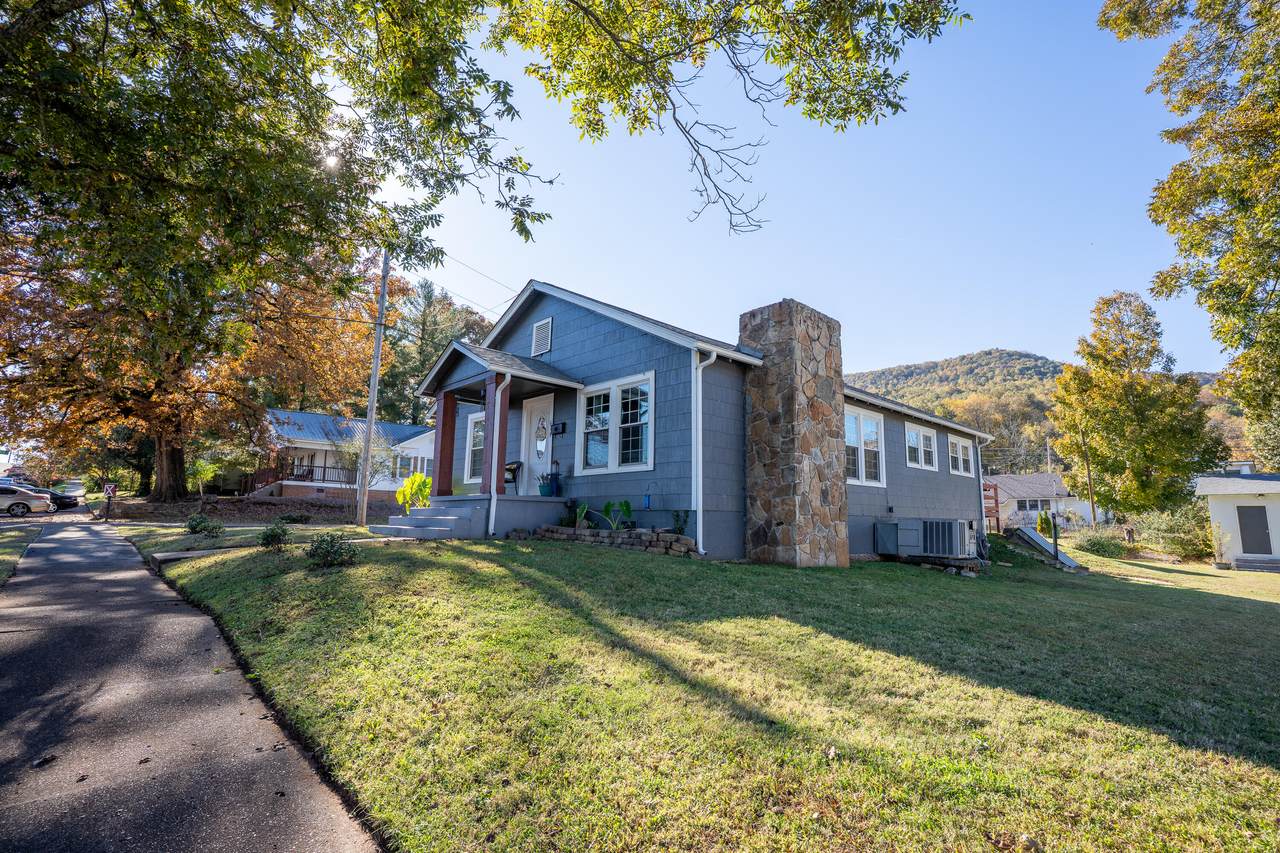 618 Elm Avenue - Photo 1