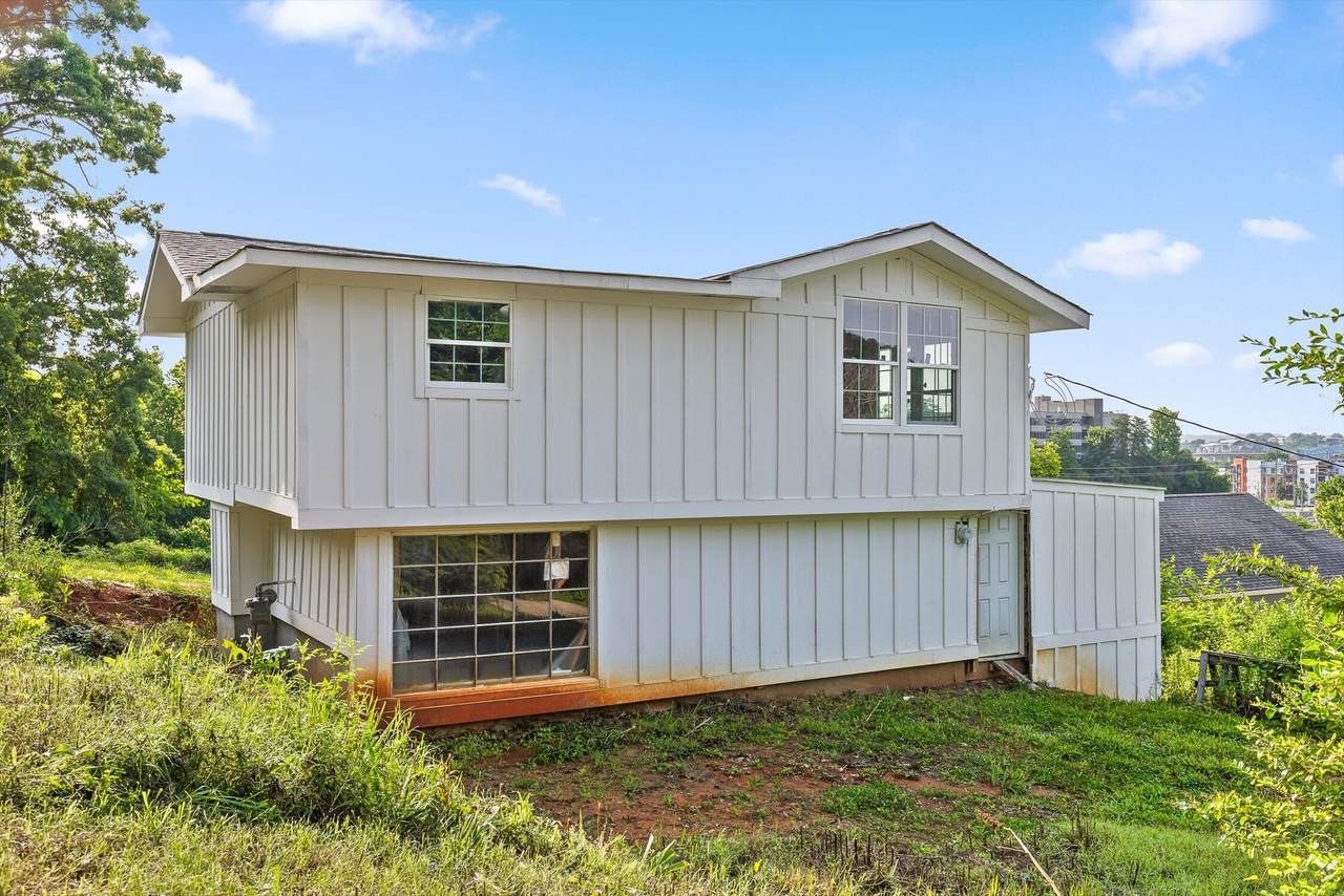 504 Gurley Street - Photo 1