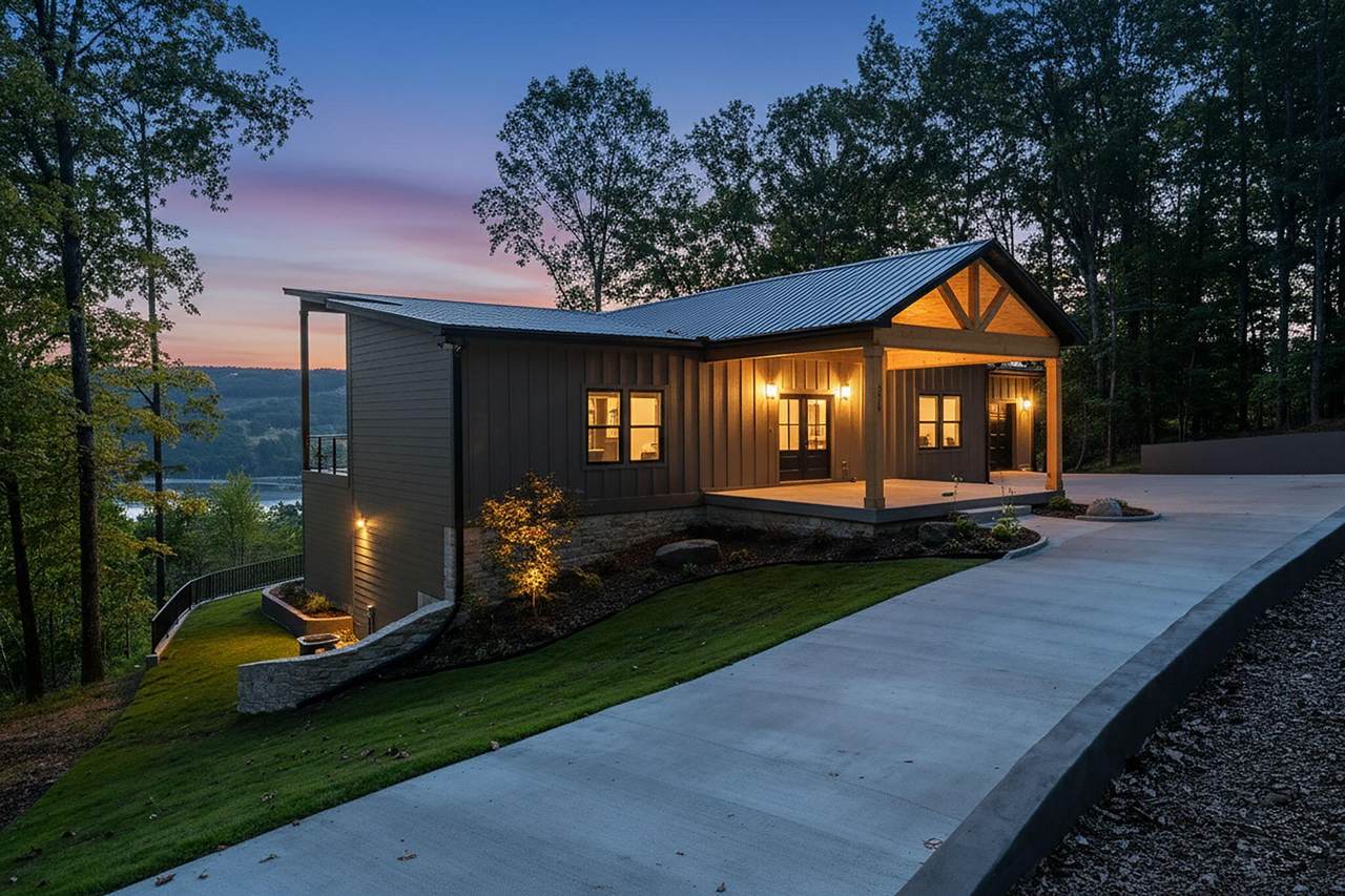 315 Browbend Drive - Photo 1