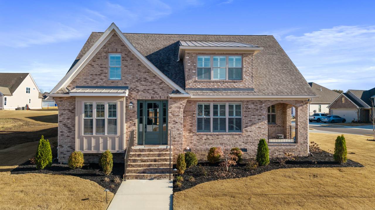 135 Arthur Lane - Photo 1