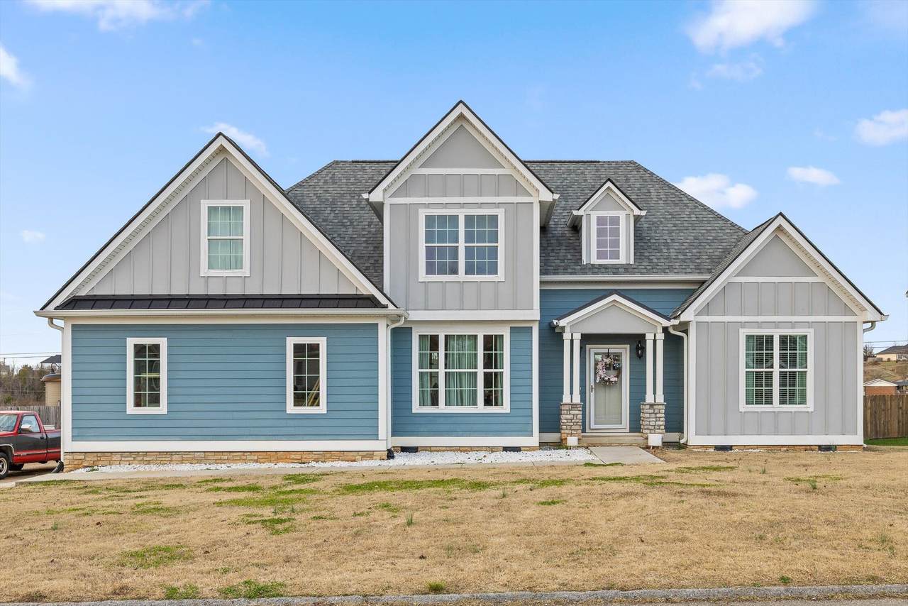 8112 Holly Crest Drive - Photo 1