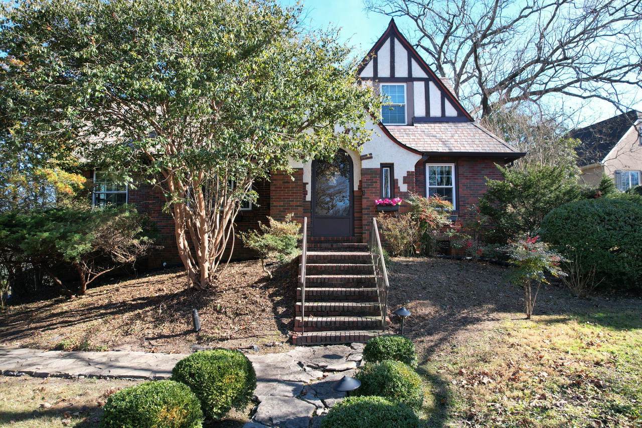 1200 Crest Road - Photo 1