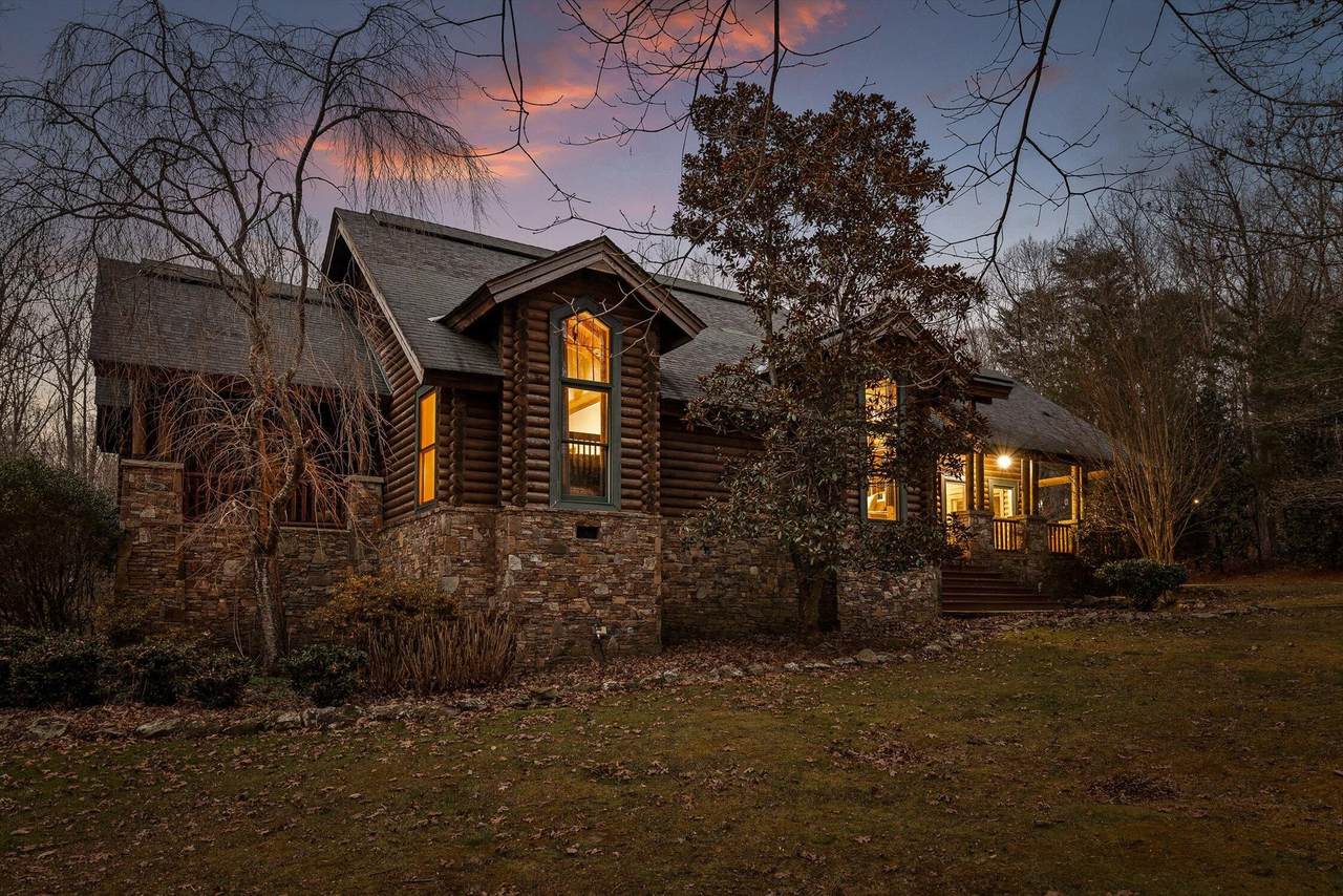 181 Hampton Way - Photo 1