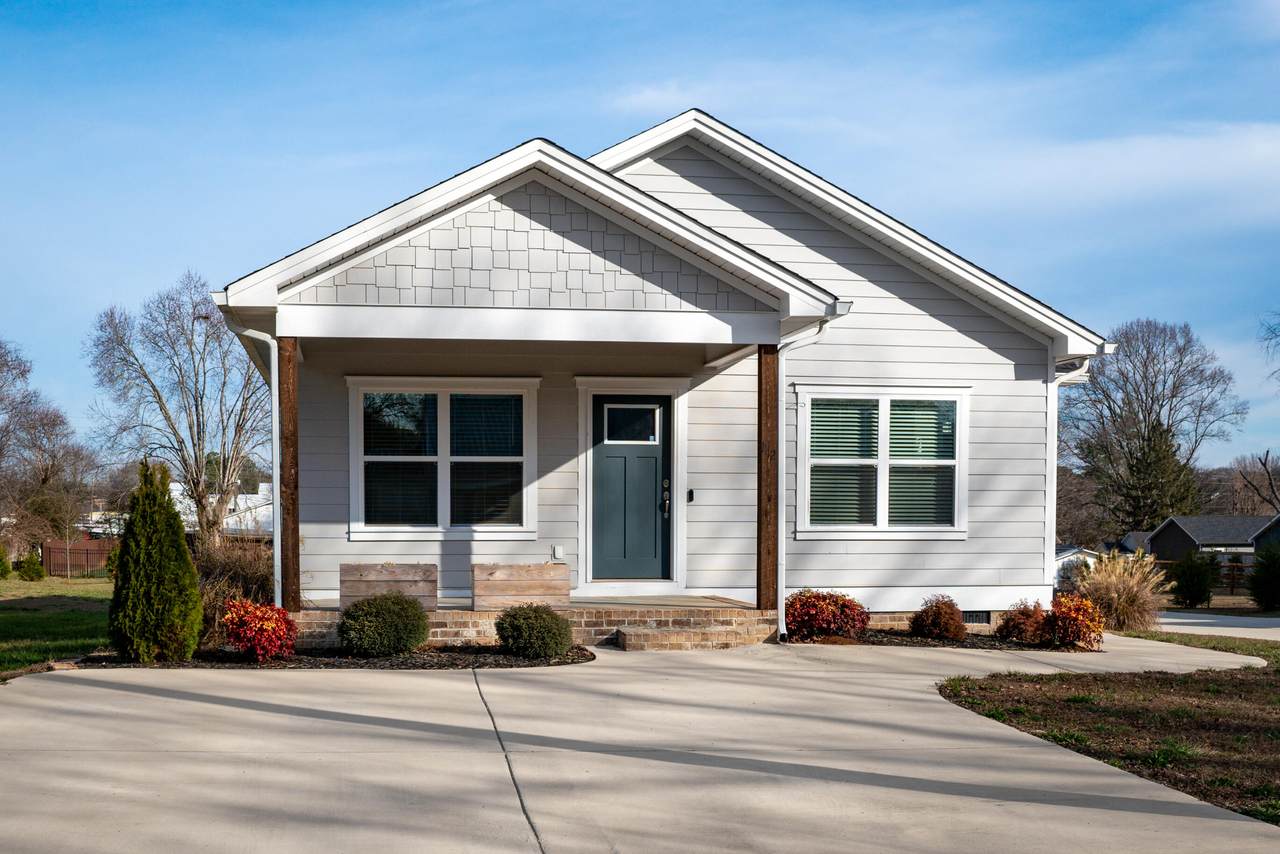 1112 Phillips Street - Photo 1