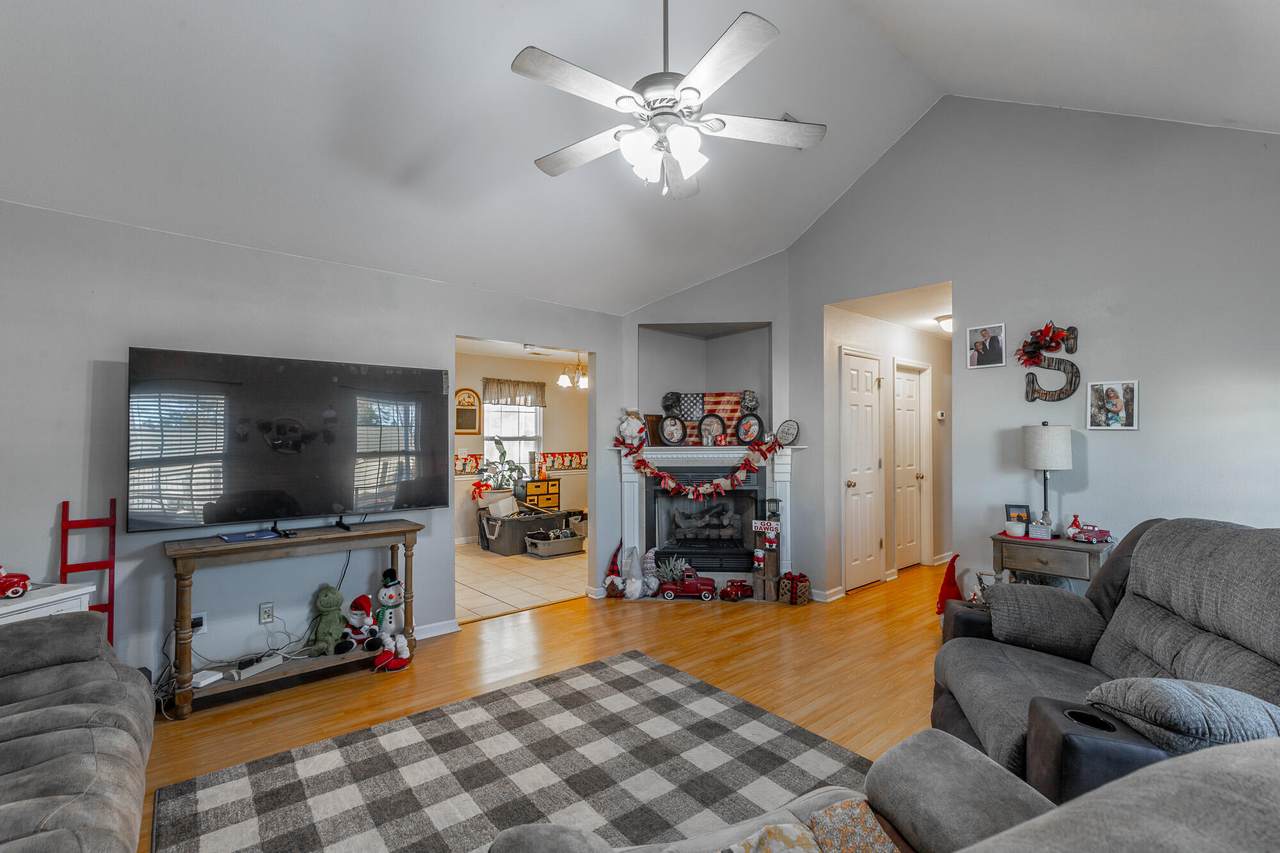 https://bt-photos.global.ssl.fastly.net/chattanooga/1280_boomver_1_1525517-2.jpg