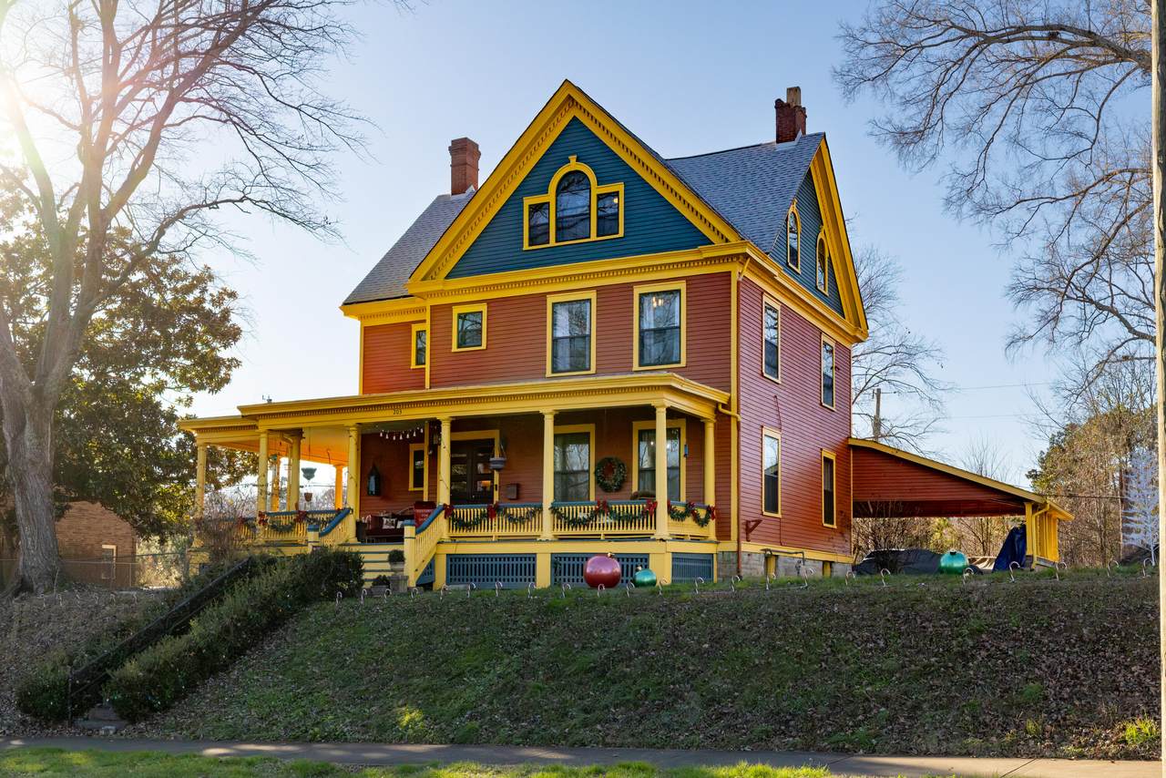 203 Barnhardt Circle - Photo 1