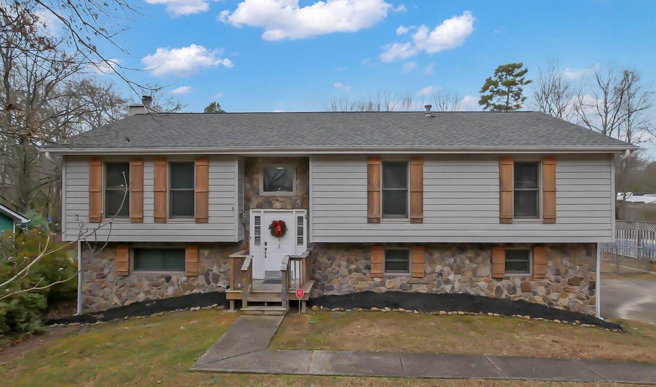 2415 Woodthrush Drive - Photo 1