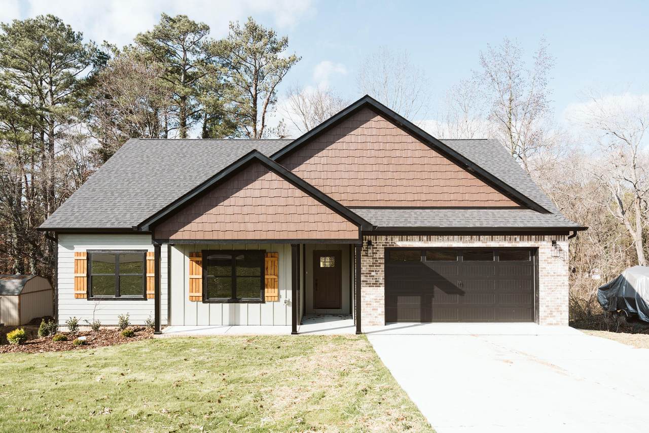 2835 Vista Drive - Photo 1