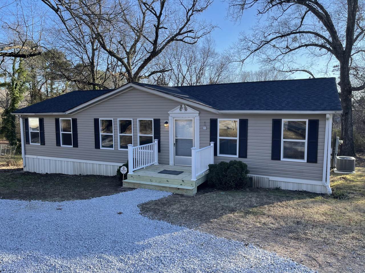 8528 Ooltewah Harrison Road - Photo 1