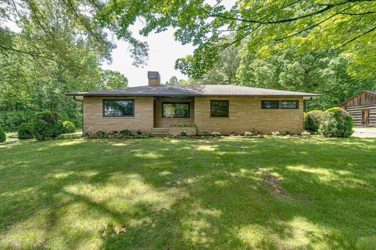 395 Robinson Lane - Photo 1