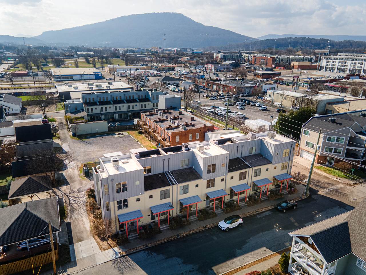 236 18th Street - Photo 1