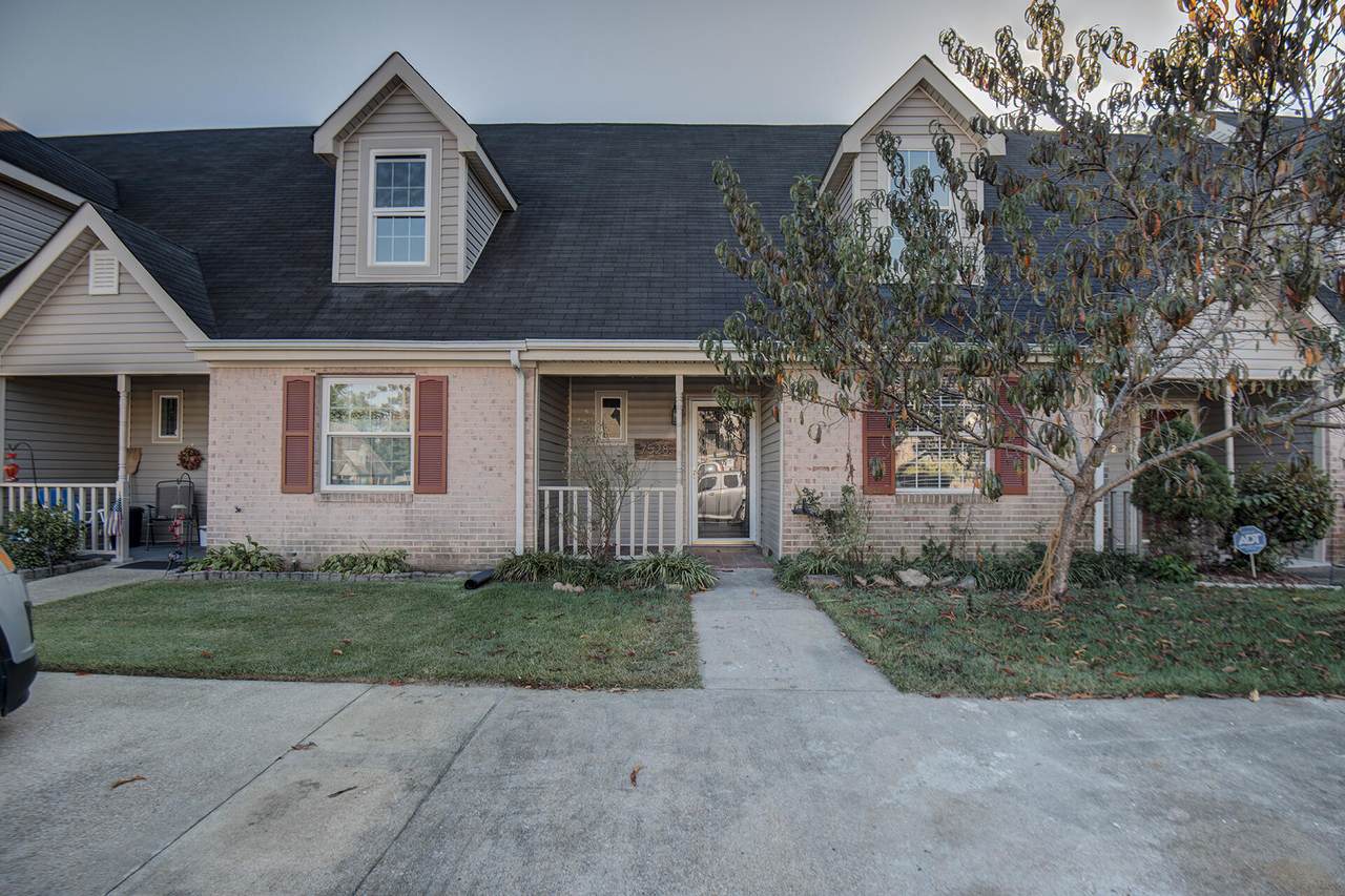 7528 Eric Drive - Photo 1