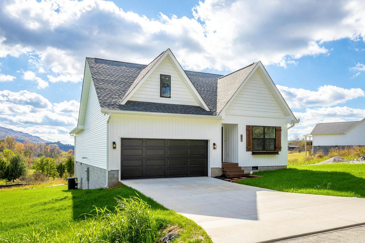 730 Sells Lane - Photo 1