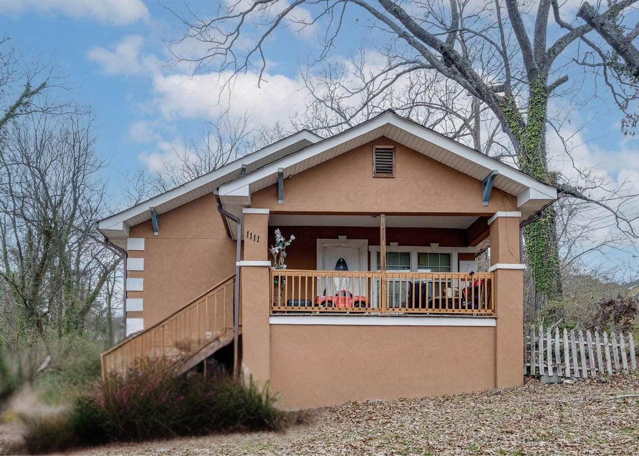 1111 Jarvis Avenue - Photo 1