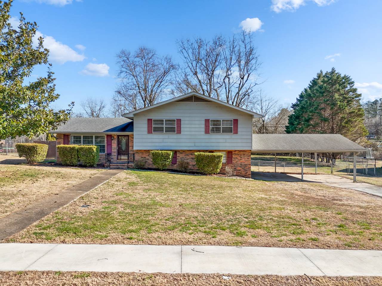 107 Hamel Drive - Photo 1