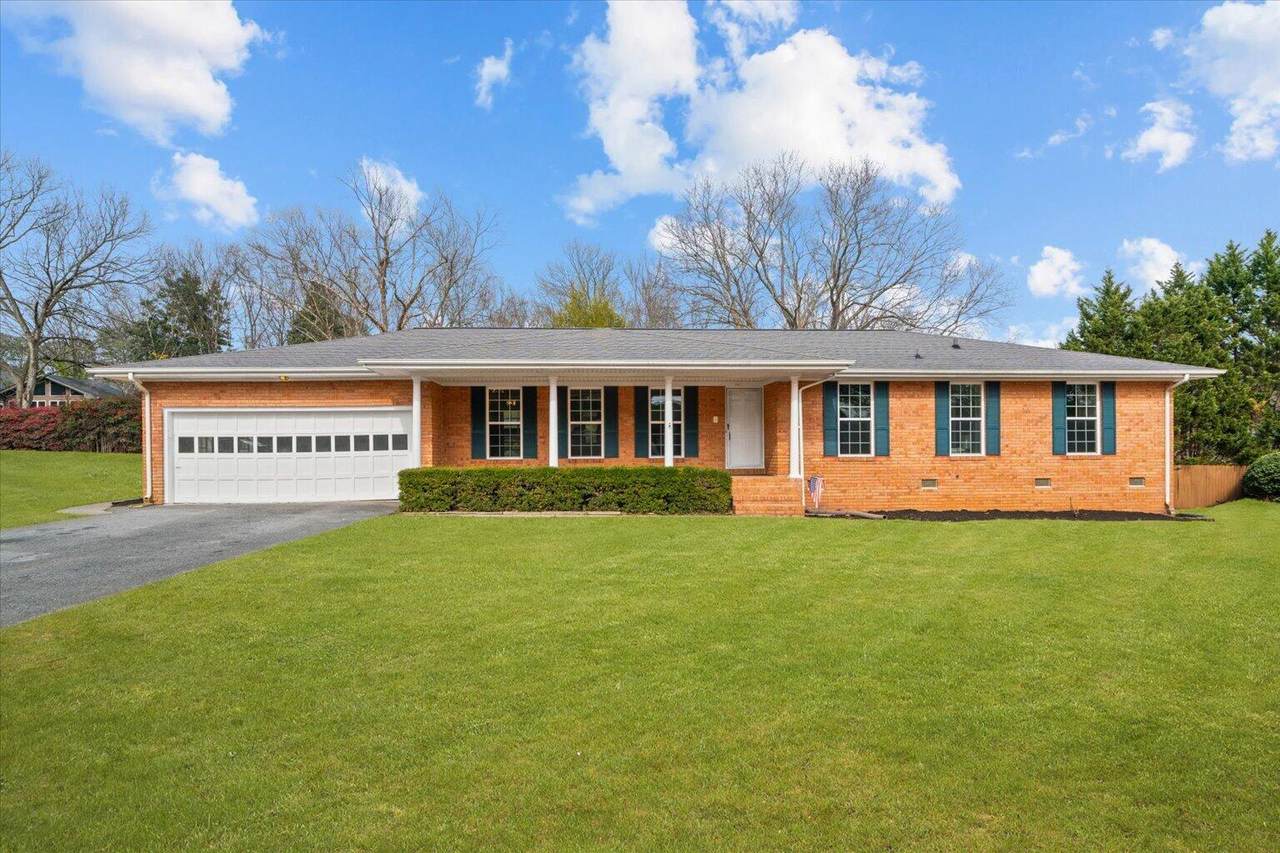 129 Lisa Lane - Photo 1