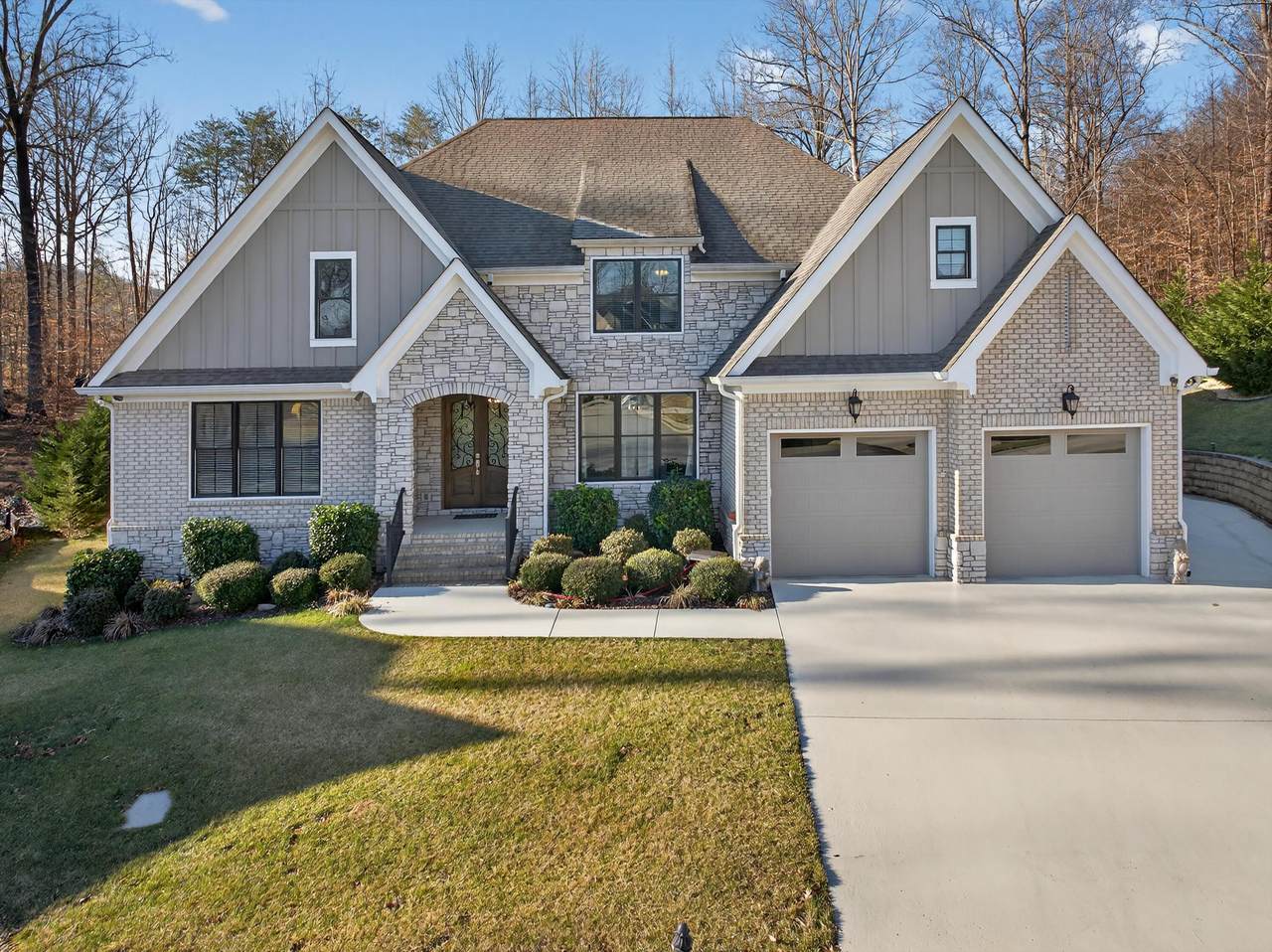 404 Canyon Springs Drive - Photo 1