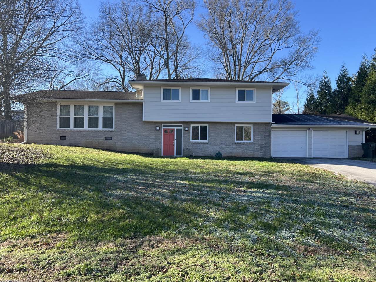 3906 Lake Haven Circle - Photo 1