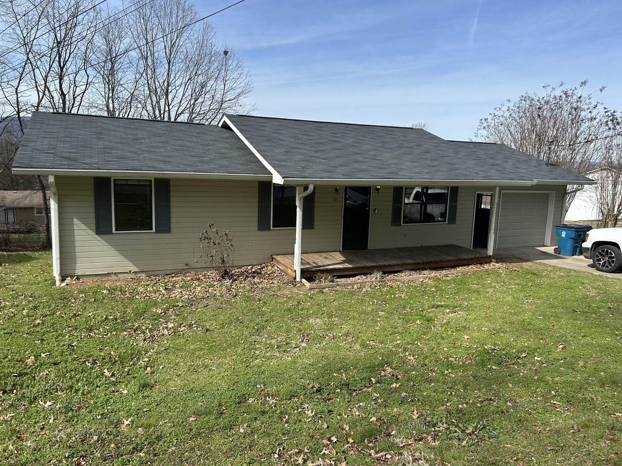 403 Missionary Avenue - Photo 1