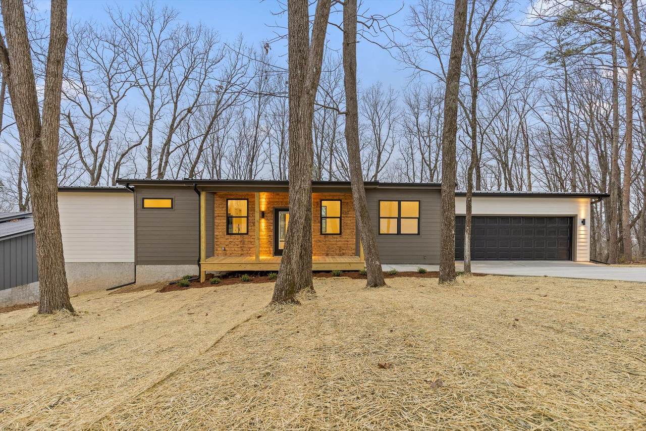 273 Eleanor Drive - Photo 1