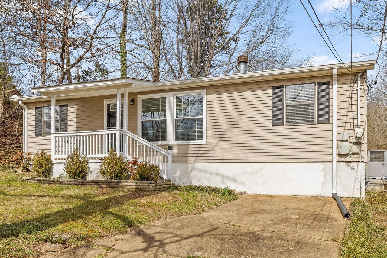 621 Courtney Lane - Photo 1